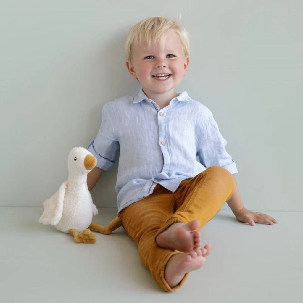 Little Dutch Small Cuddly Toy (20cm) - Little Goose 4 Little Dutch Small Cuddly Toy (20cm) - Little Goose - Image 4