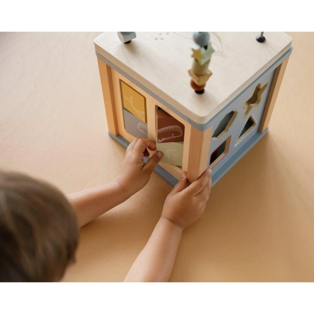 Little Dutch Activity Cube - Ocean Blue 3 Little Dutch Activity Cube - Ocean Blue - Image 3