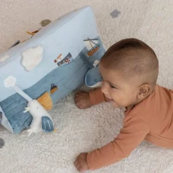 Little Dutch Activity Baby Triangle - Sailors Bay -Kids Toy Shop 0016989 little dutch activiteiten driehoek sailors bay sailors bay 10 1000