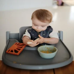 Mushie Silicone Suction Bowl - Stone -Kids Toy Shop 7O0A6168 1600x 29faff2f 2159 4cac 8658 4bdfe170aa08