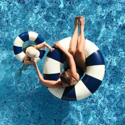 Petites Pommes Classic Swim Rings - Cannes Blue 7 Petites Pommes Classic Swim Rings - Cannes Blue -Kids Toy Shop CANNESBLUE CELINE ANNA2