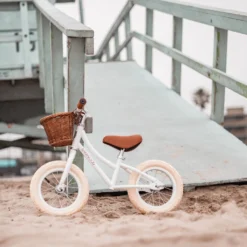 Banwood First Go Balance Bike - White -Kids Toy Shop DSC 7803