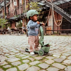 Scoot And Ride - Highway Kick 1 Lifestyle 2in1 Scooter Green Lines -Kids Toy Shop HWK1LGREENLINES STAND BOY 5350 fullres