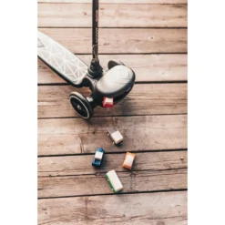 Scoot And Ride - Highway Kick 2 Scooter Brown Lines -Kids Toy Shop HWK2L BROWNLINES CARS p