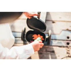 Scoot And Ride - Highway Kick 2 Scooter Brown Lines -Kids Toy Shop HWK2L BROWNLINES STORAGE CLOSEUP p