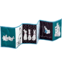 Peter Rabbit Unfold & Discover Activity Toy -Kids Toy Shop PO1677 04 png 9165c979 d379 4a2d 967d 861cbcb496c8