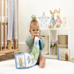 Peter Rabbit Unfold & Discover Activity Toy -Kids Toy Shop PO167703 png 36aaecdd 5cd7 49bf b768 f2b3041a1e92