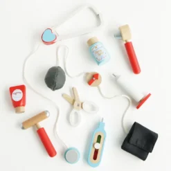 Le Toy Van Doctor's Kit (New Look) -Kids Toy Shop doctors medical equipment stethoscope blood pressure role play 2x efea9ae0 cfc0 46fc 9aa8 c42b01c14240