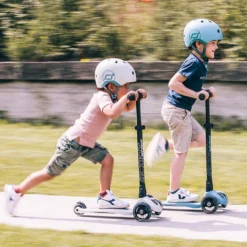 Scoot And Ride Safety Helmet With LED Ash -Kids Toy Shop scoot and ride foldable kids scooter highwaykick 3 led ash 3 6 years old scooters 82706 zoom